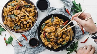 Thai Drunken Noodles Recipe (Pad Kee Mao) » Easy Weeknight Dish