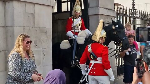 King's guard bumps in to tourist then roars like a lion #horseguardsparade