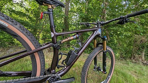 Factory-Loaded with Every Possible Upgrade: Specialized Epic Evo Pro Review
