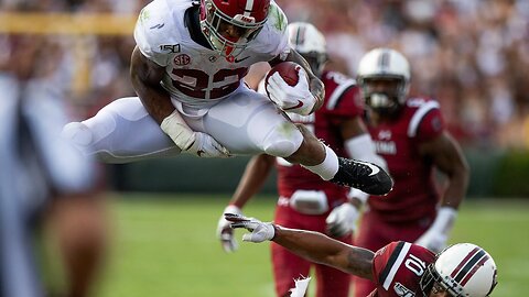 42 days until Alabama Football 🐘🔥 Najee Harris 42 yard TD against South Carolina!