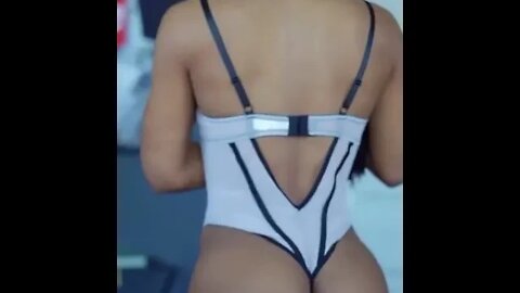 A MULHER MAIS GOSTOSA DO YOUTUBE , VOCE CONCORDA COMIGO ESSA E MUITO GOSTOSA ( BIKINI ) #shorts