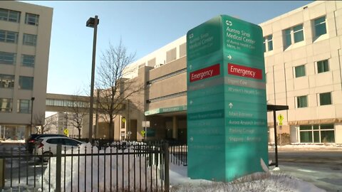 Healthcare workers plead for help after COVID-19 hospitalization record