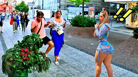 Bushman Scare Prank Everyone Started Screaming Out Loud