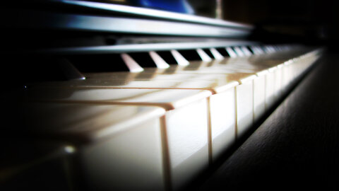 BEAUTIFUL PIANO MUSIC - Emotional & Relaxing Music