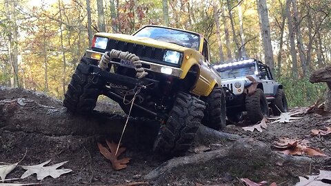 A Look At Pedar's Modified SCX10 Dingo Yota and Trail Run.