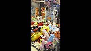 Let’s try this Claw Machine #clawmachine