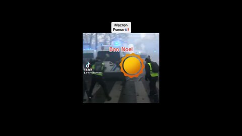 France yellow vests protesters