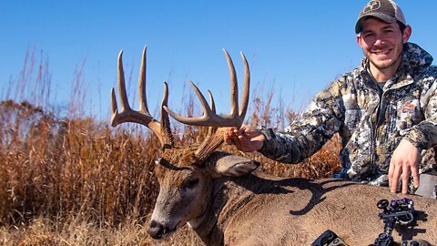 Self-Filmed Bow Hunt Quest - November 1st Buck