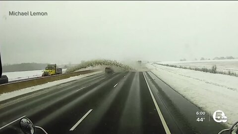 Ohio Turnpike hands out thousands after plow driver pummels cars with snow