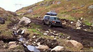 4X4 Off-Road Mud Hummer vs Jeep vs Toyota Cruiser