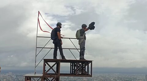 Paragliding from Kolkata tallest building The 42 tower