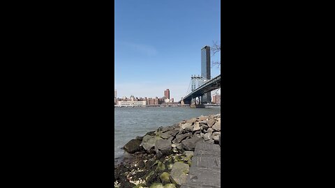 Strolling New York City, Brooklyn Bridge Park