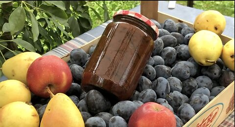 Homemade Jam with Apples, Pears & Plums