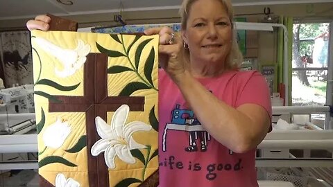 Quilt Chat and Sweet Pea Cross and Easter Lillies