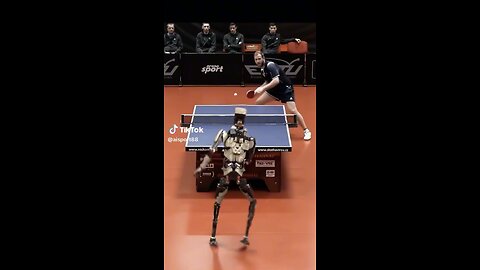 table tennis play with robot😆👀