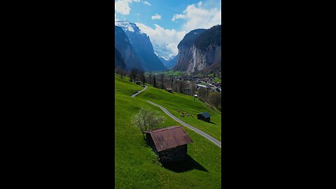 Flying above Lauterbrunnen