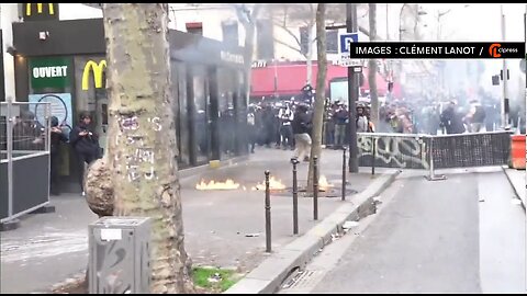 France is getting out of hand as I expected People standing on roofs Chasing police Molotov cocktai