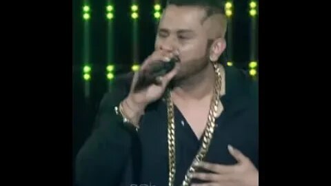 Tu Aaja Mere Close Song Status Kriti Sanon Dance with Honey Singh on Love Dose Song