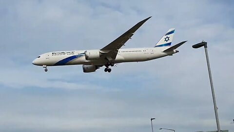 El Al LY315 Boeing 787-9 Dreamliner landing at LHR London Heathrow Airport UK. Great Plane Spotting