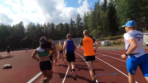what does a 10,000-meter start look like, through the eyes of an athlete