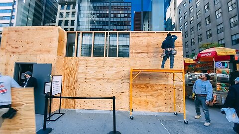 Is NYC boarded up? Let’s find out from SoHo to Midtown Fifth Avenue