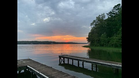 Beautiful, peaceful sunset on the Coosa River