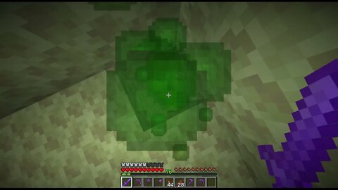 Experience Orbs Hide Items in Minecraft!?