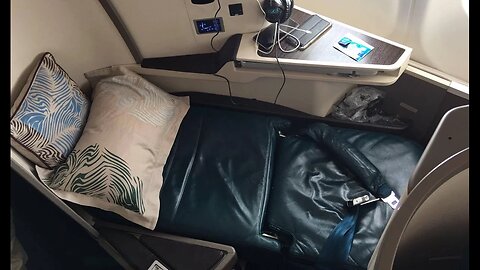 [UL891] SriLankan Airlines NEW A330-300 business class | Hong Kong to Bangkok