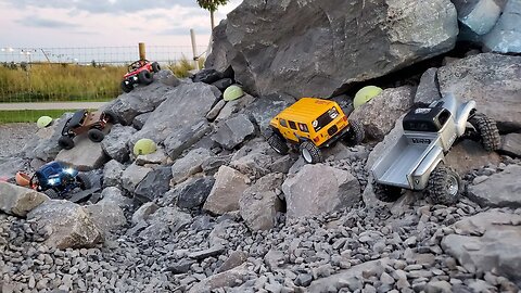 Some casual crawling at Lakeside RC Crawler park