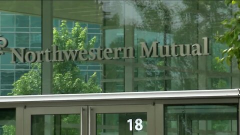 Memo: Northwestern Mutual employees who work onsite must be vaccinated against COVID-19, provide proof