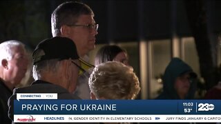 Kern County Community members pray for Ukraine