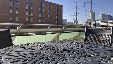 City Rooftop Balcony - Quick Break