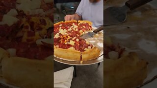 Giordano's Deep Dish Pizza! - Part 2
