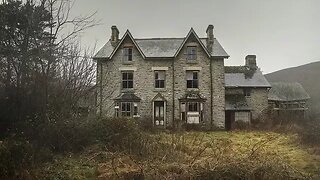 ABANDONED HAUNTED HOUSE POSSESSED WITH LINGERING SPIRITS - HALLOWEEN SPECIAL!!