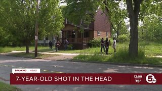 7-year-old girl shot in head, Cleveland Police say