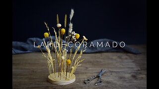 Dried flowers arrangement