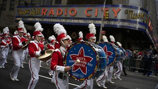 Macy's Thanksgiving Day Parade Back To Pre-Pandemic Shape