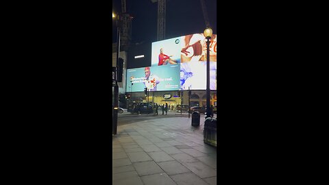 Piccadilly Circus 🔥 London UK 🇬🇧