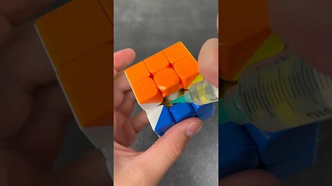 How to Lube your Cube! 🔥 #cubing #rubikscube #lubricate #shorts