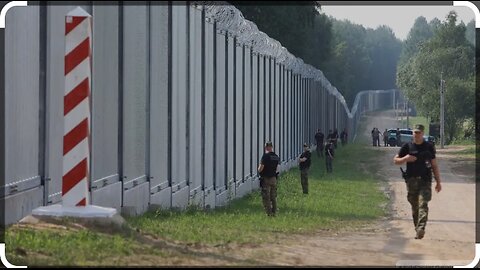 Poland erects new border fence with Belarus