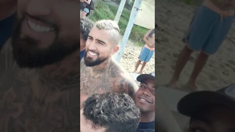 VIDAL JOGA FUTEVÔLEI NA PRAIA DA BARRA DA TIJUCA E VIRA ATRAÇÃO - É TRETA!!! #Shorts