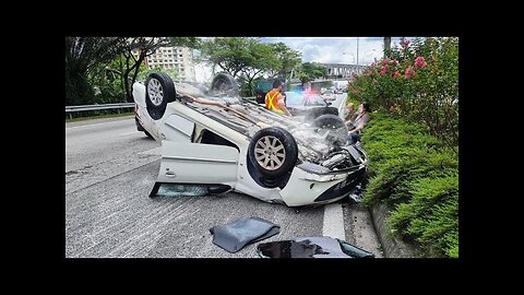 CAR CRASH CAUGHT ON DASHCAM