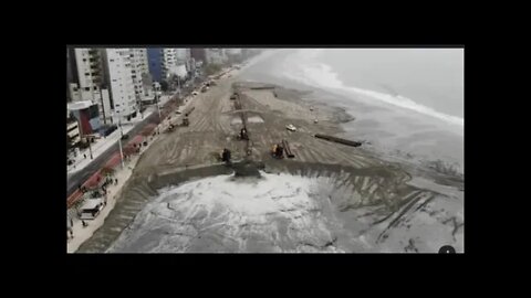 A iniciativa de Balneário Camboriú (SC) de triplicar a faixa de areia da praia central
