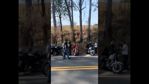 Bonde das mais de 50 motos na estradinha dos Romeiros EP07