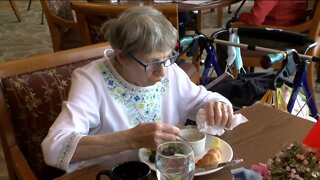 Senior center in Wauwatosa shares Olympic-themed meal