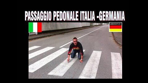 CONFRONTO PASSAGGIO PEDONALE E RISPETTO CODICE DELLA STRADA ITALIA-GERMANIA DOCUMENTARIO le macchine si fermano al passaggio pedonale appena ti avvicini per attraversare la strada non come in MERDALIA💩