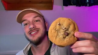 Starbucks Chocolate Chip Cookie review