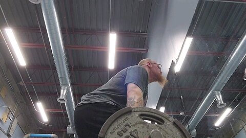 Deadlift trap bar 225 lbs for 8 reps