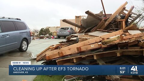 Andover residents recall 5 minutes of terror after EF-3 tornado rips through town
