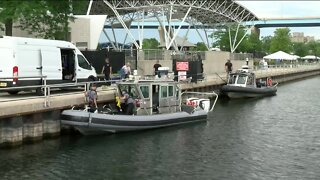 Crews search for missing swimmer in Lake Michigan near Summerfest grounds